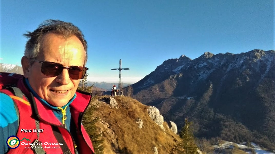 04 Alla croce del Monte  Castello (1425 m).jpg